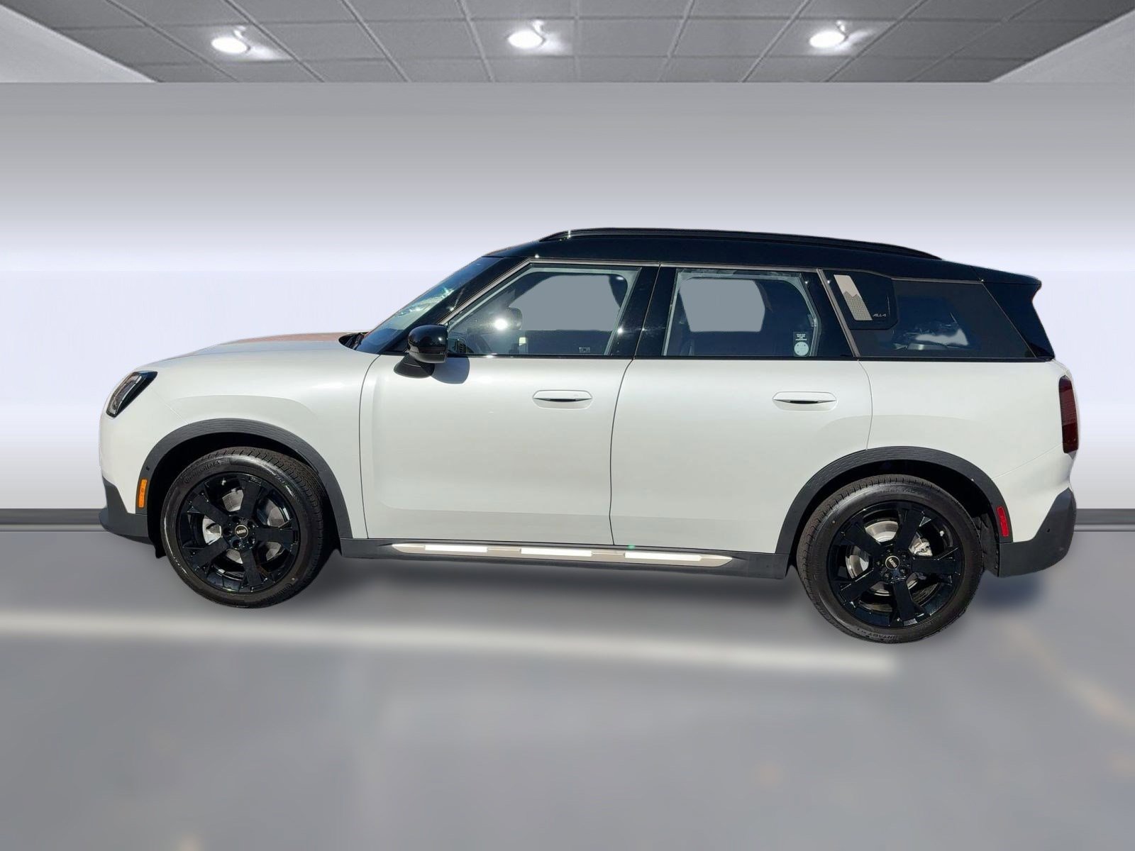 2025 Mini Countryman SE ALL4 photo 2