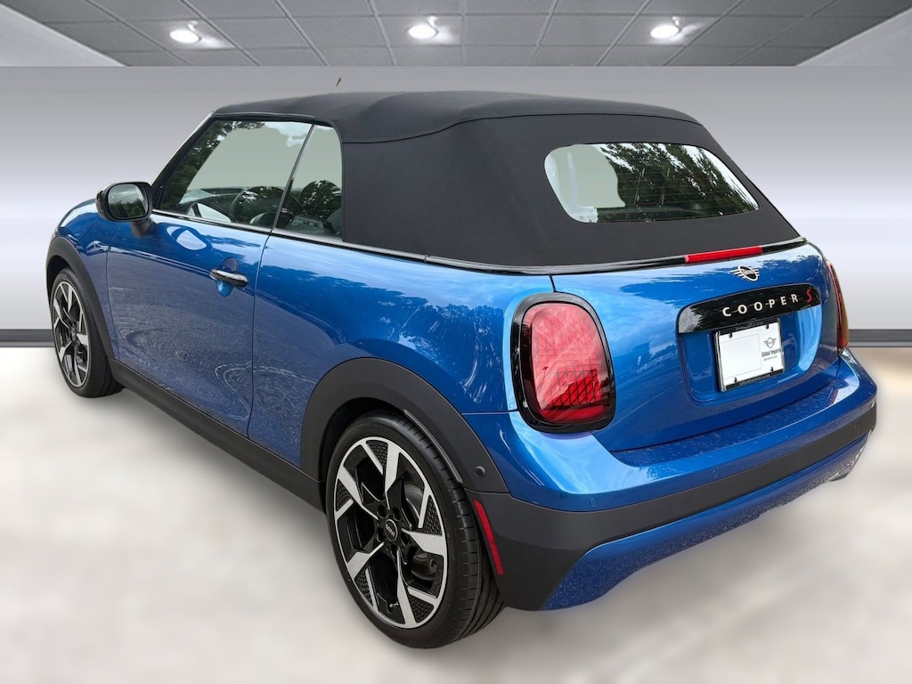 New 2025 MINI Convertible Signature Plus Convertible