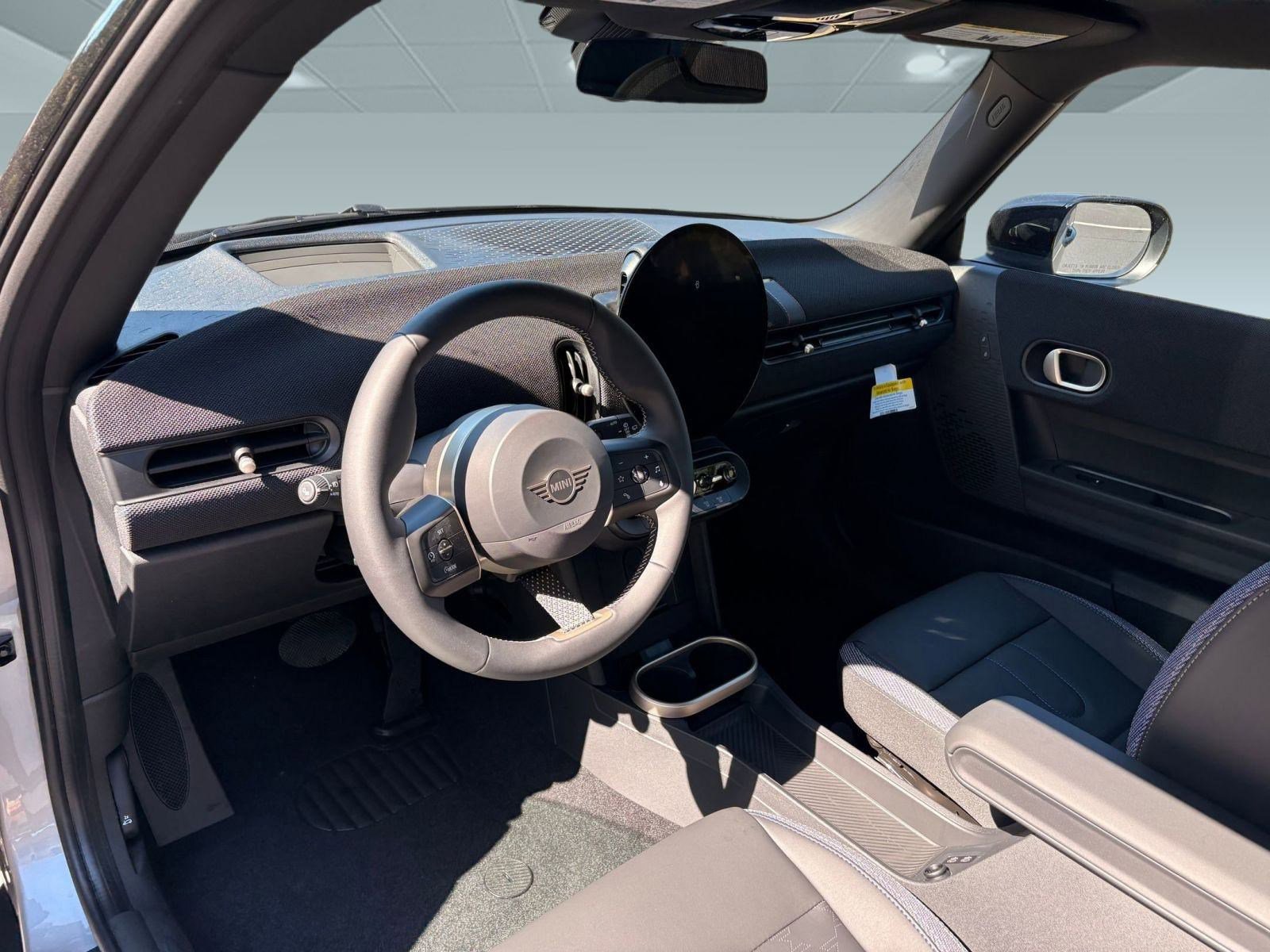 2026 Mini Cooper Hardtop S photo 3