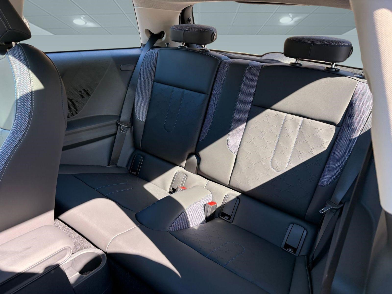 2026 MINI Hardtop 2 Door - Photo 22