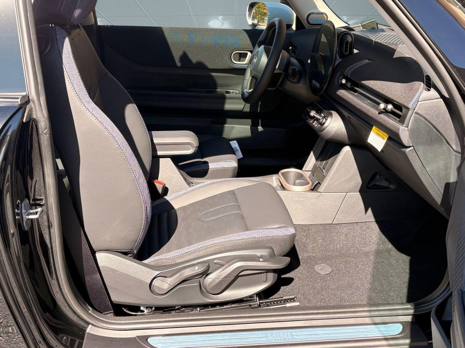 2026 MINI Hardtop 2 Door - Photo 24