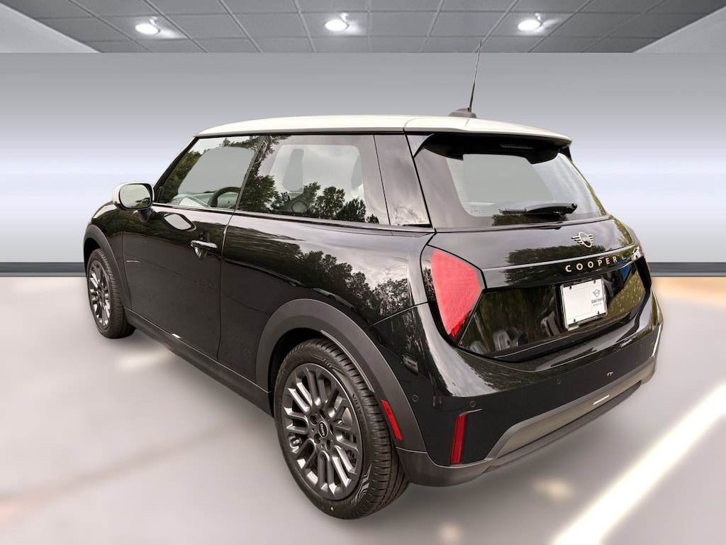 New 2026 MINI 2 Door Signature Plus Hatchback