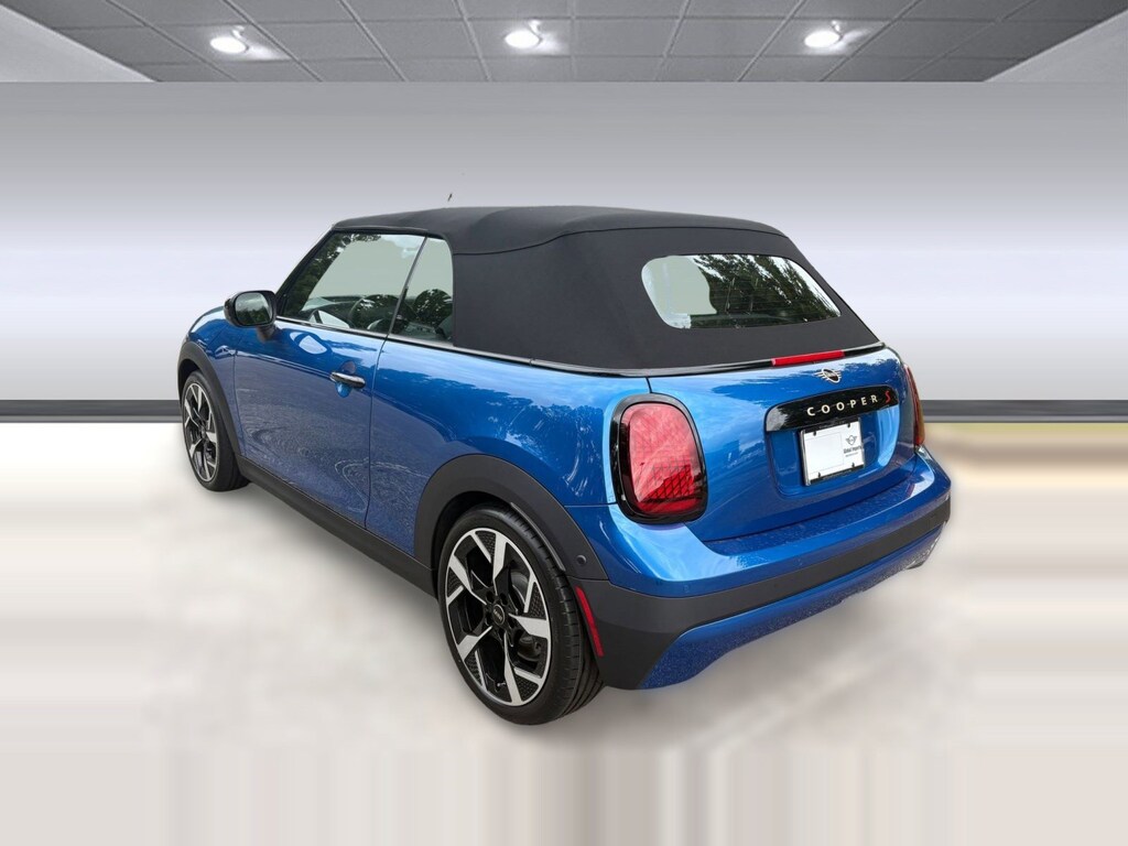 New 2025 MINI Convertible Signature Plus Convertible