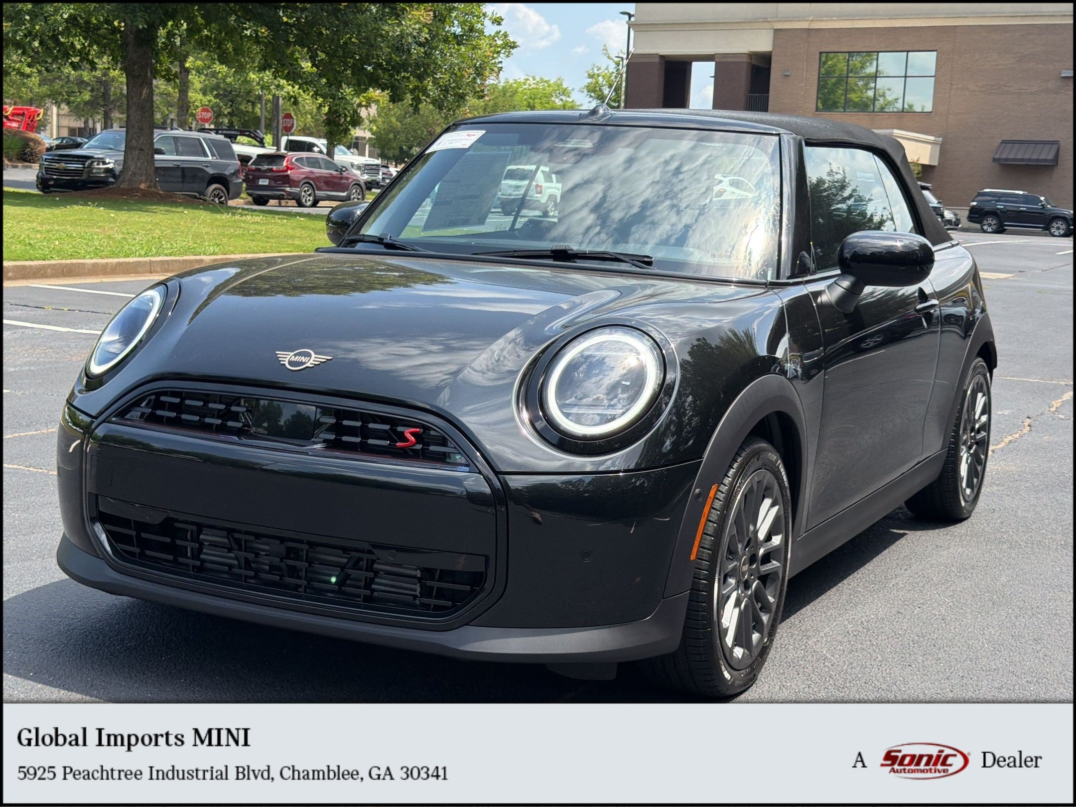 2026 MINI Convertible Cooper S's photo