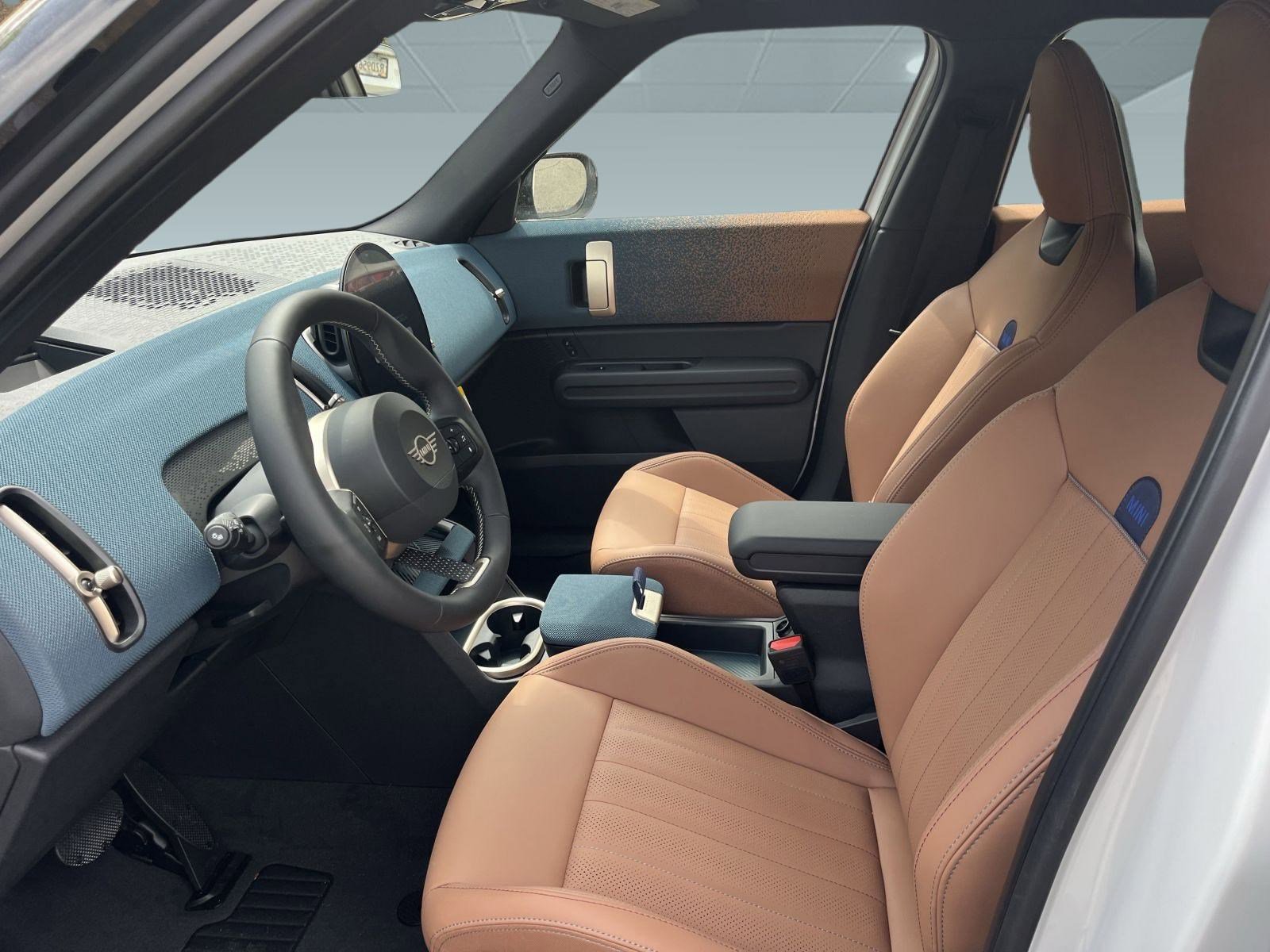 2025 Mini Countryman S ALL4 photo 3