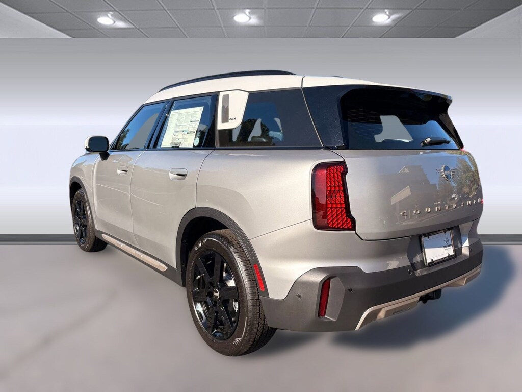 New 2026 MINI Countryman Signature Plus SUV