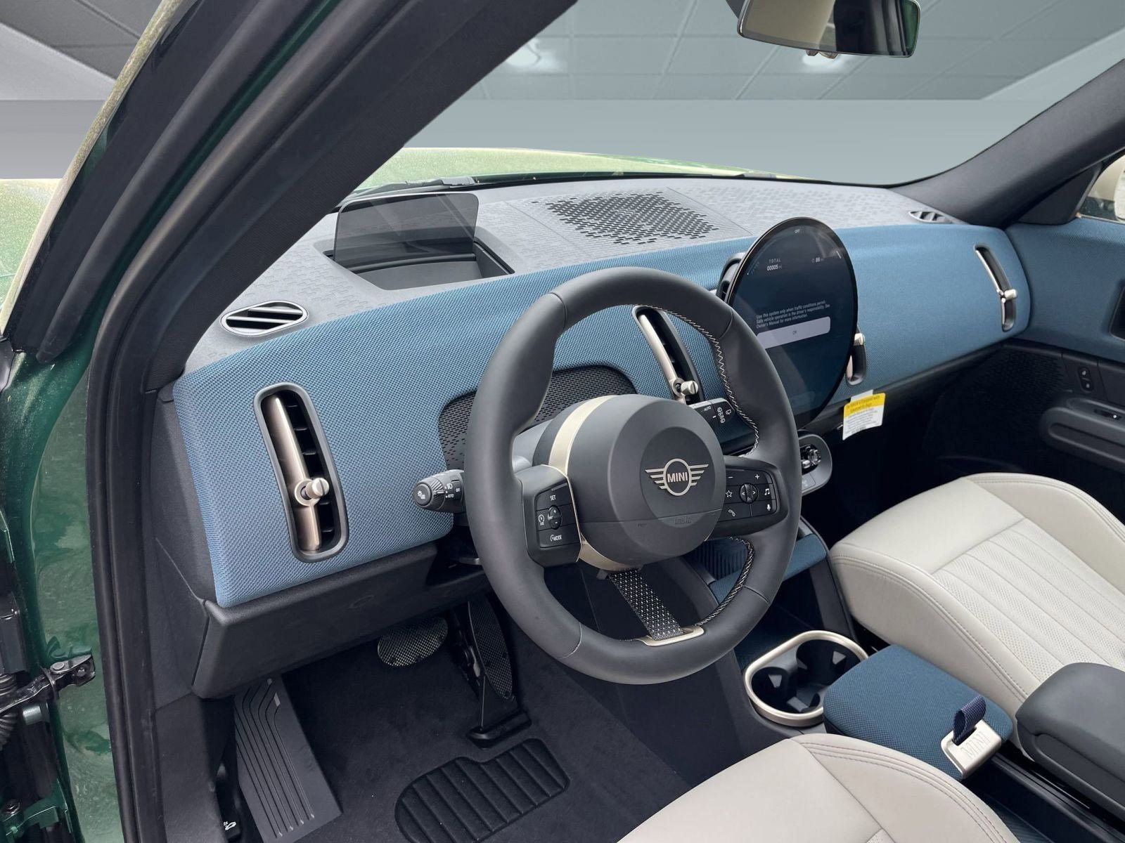 2025 Mini Countryman ALL4 Signature photo 3