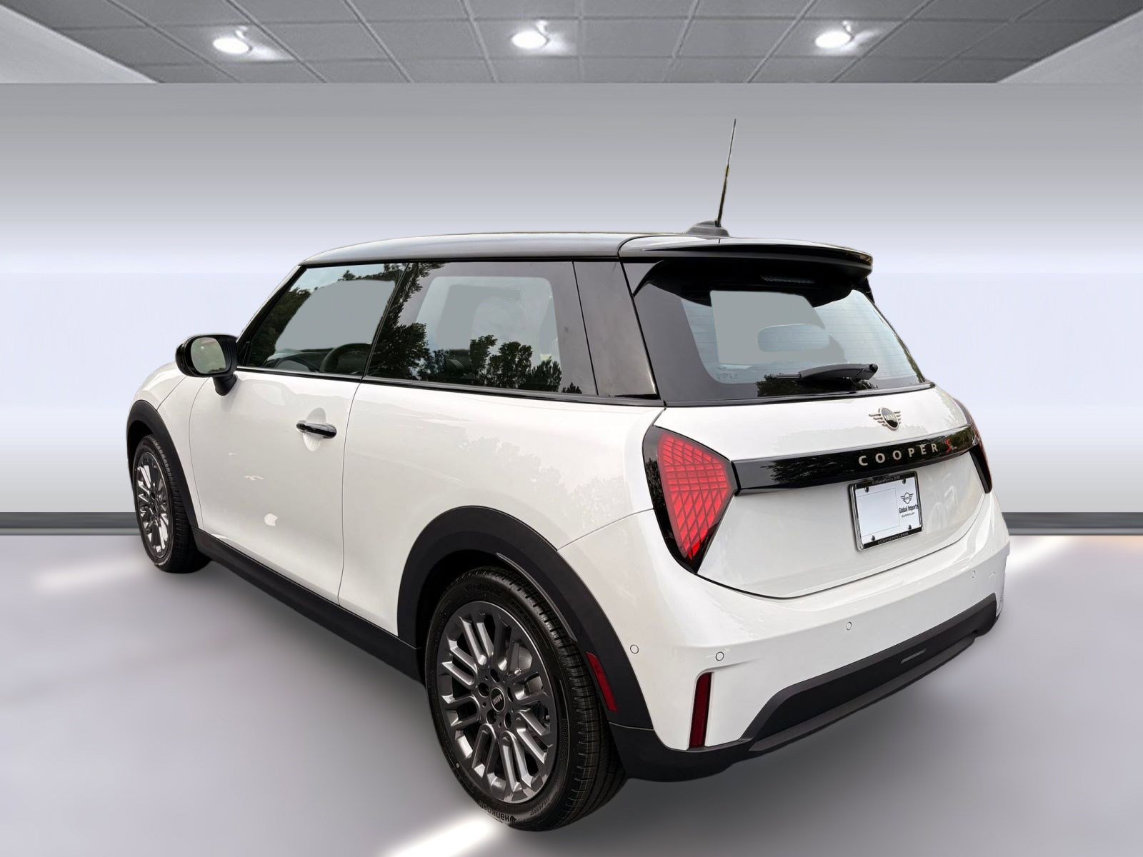 2026 Mini Cooper Hardtop S photo 3