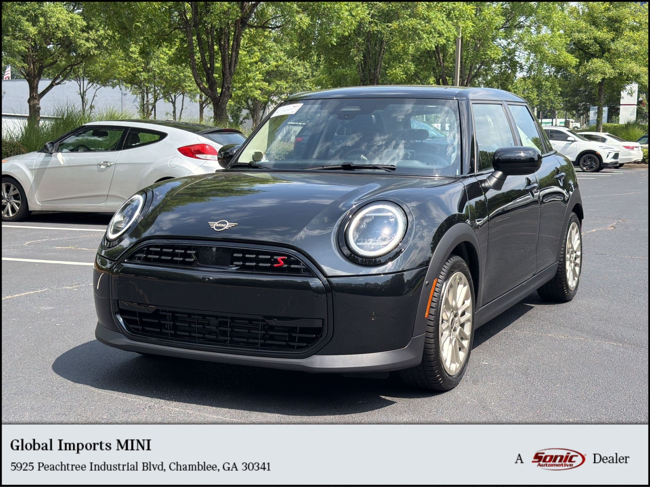 2026 MINI Hardtop Cooper S's photo