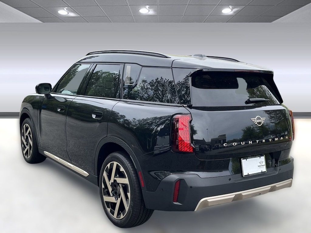 New 2025 MINI Countryman Iconic SUV