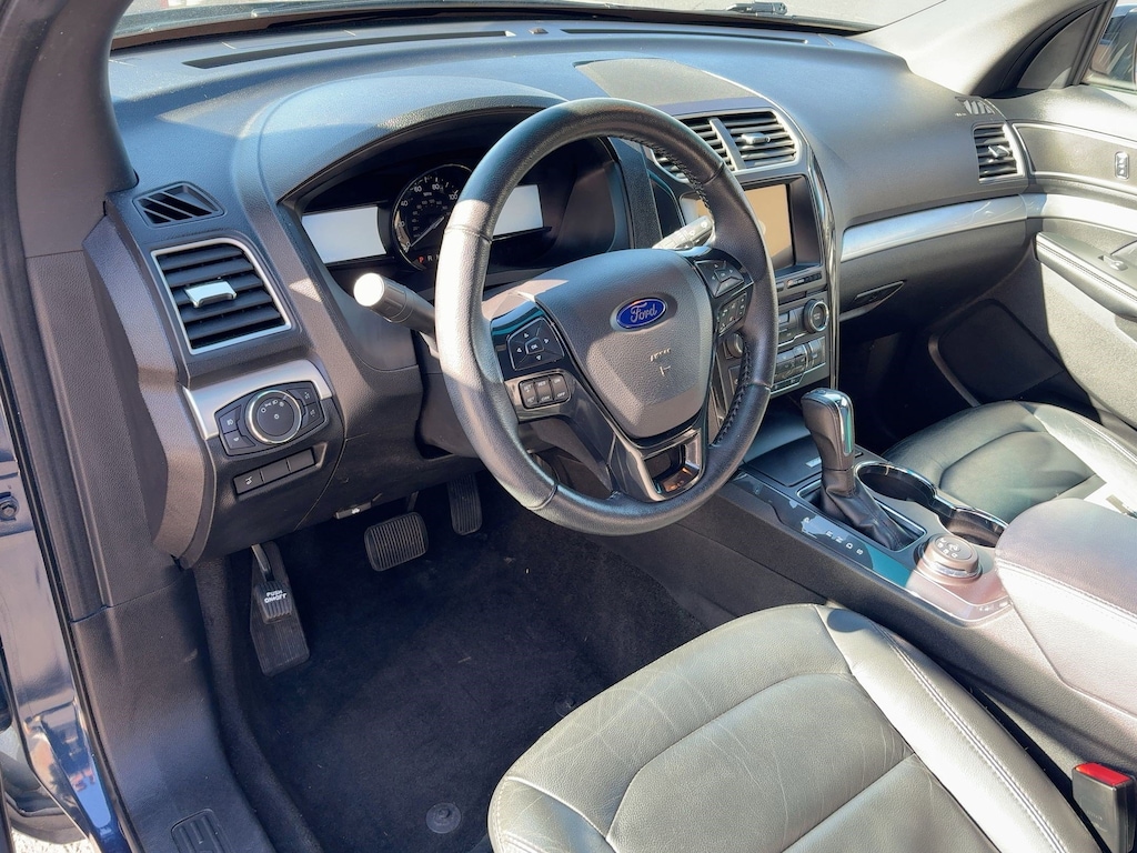 Used 2017 Ford Explorer XLT SUV