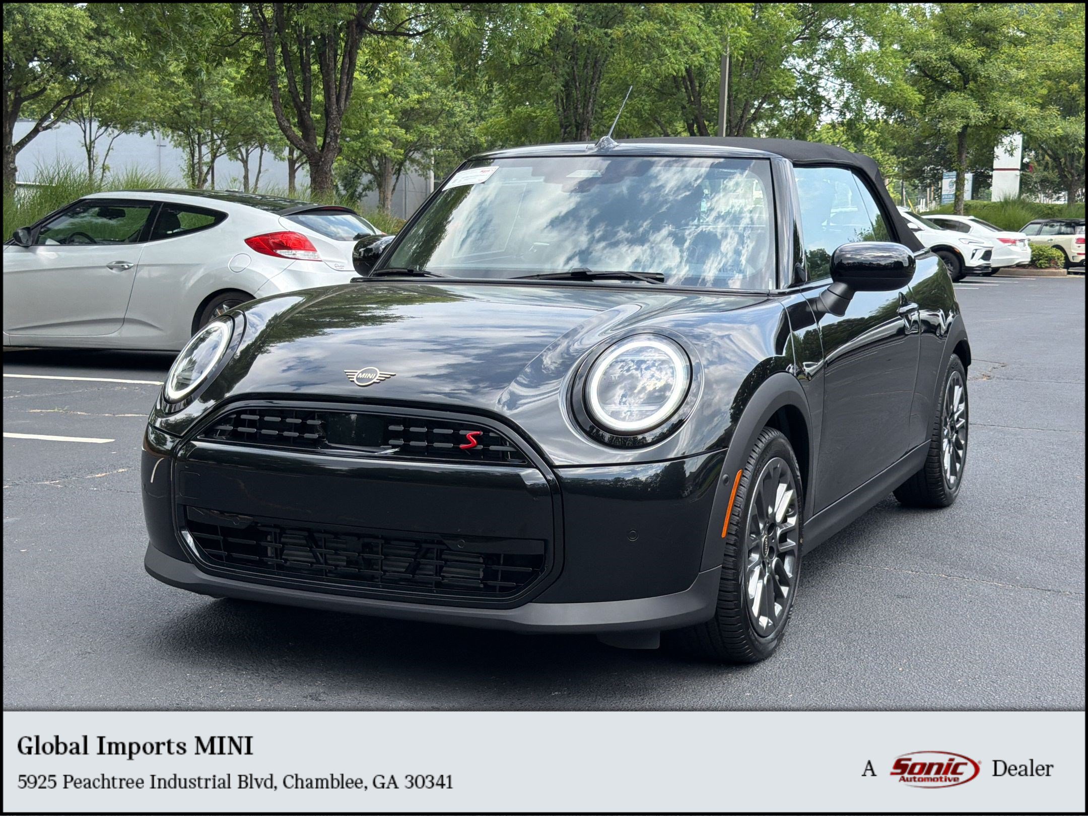 2026 MINI Convertible Cooper S Signature's photo