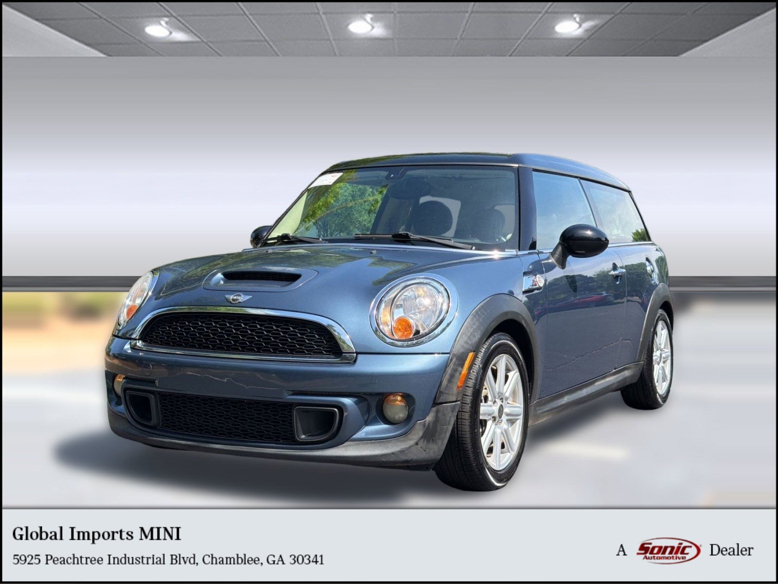 2011 MINI Cooper Clubman S's photo