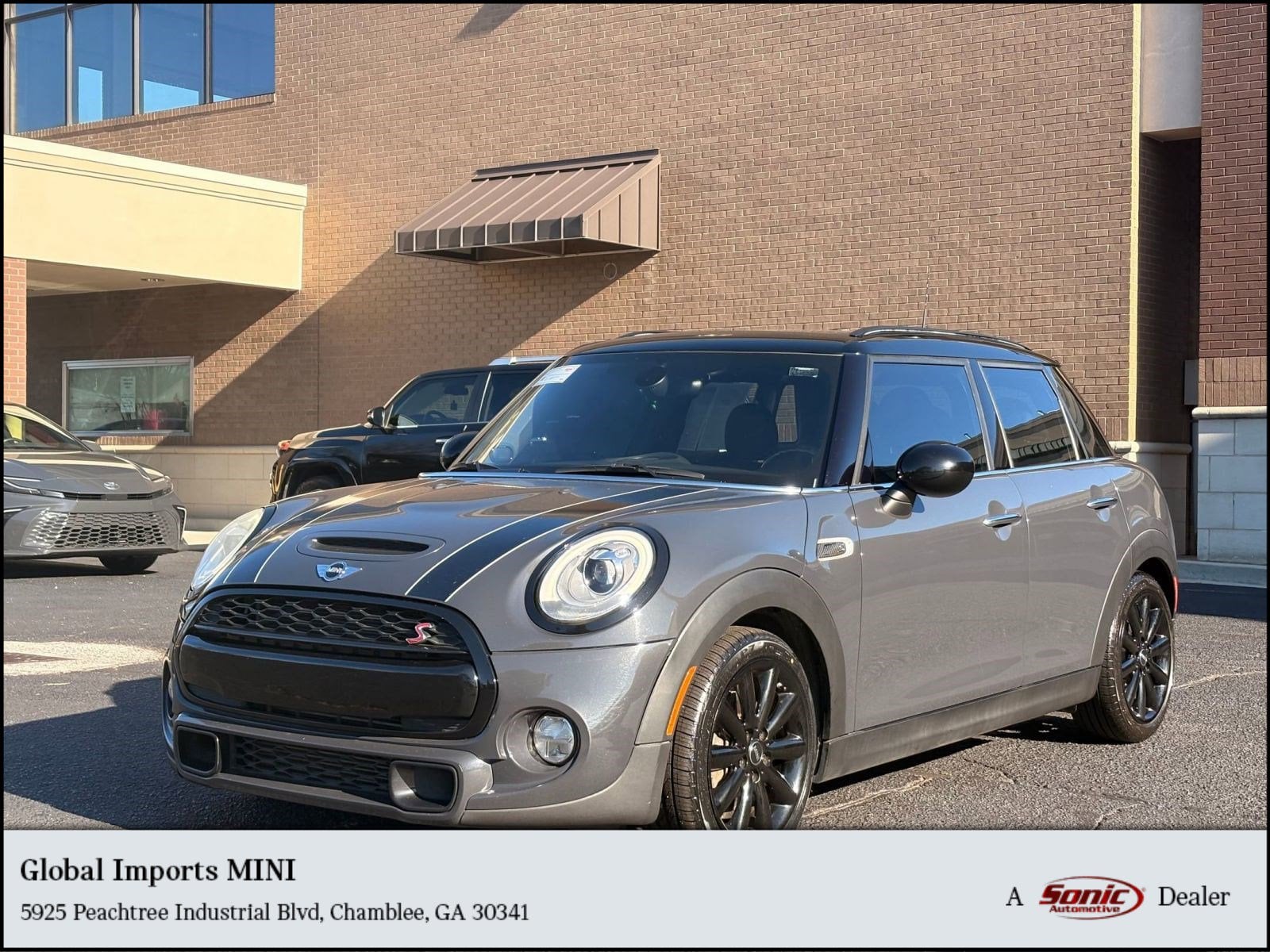 2017 MINI Cooper S's photo