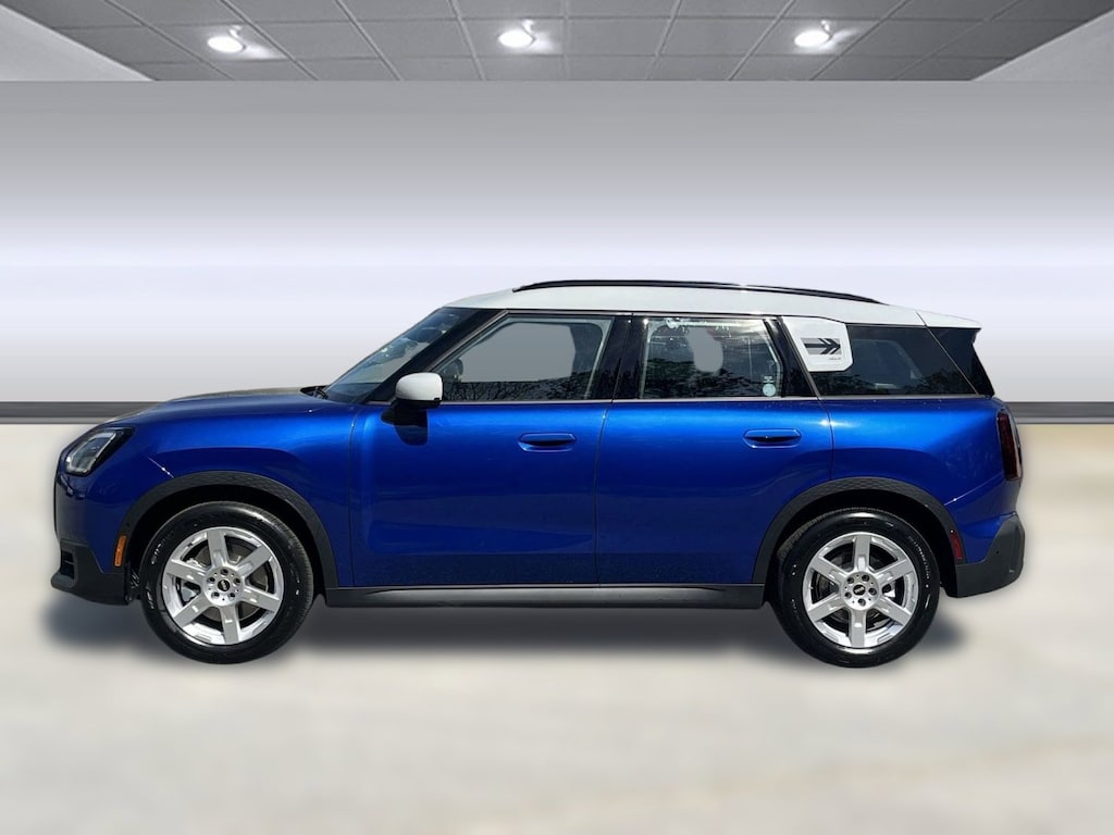 New 2025 MINI Countryman Signature Plus SUV