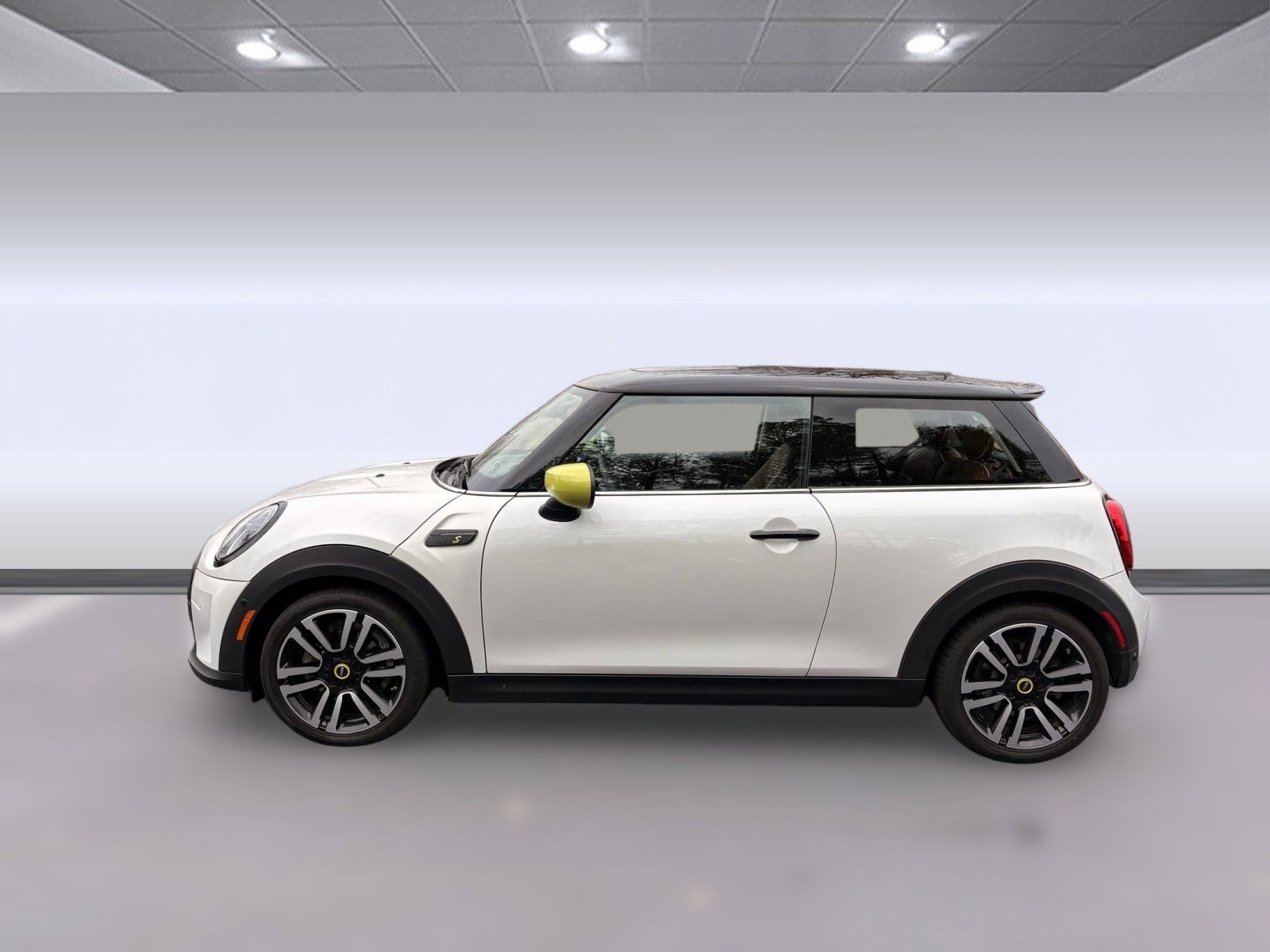 Certified 2024 MINI Hardtop 2 Door SE with VIN WMW13DJ02R2V45360 for sale in Charlotte, NC