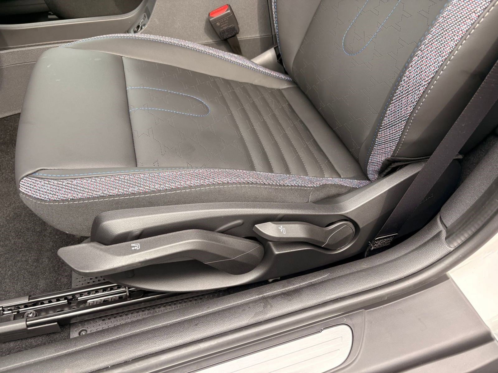 2026 MINI Hardtop 2 Door S - Photo 13