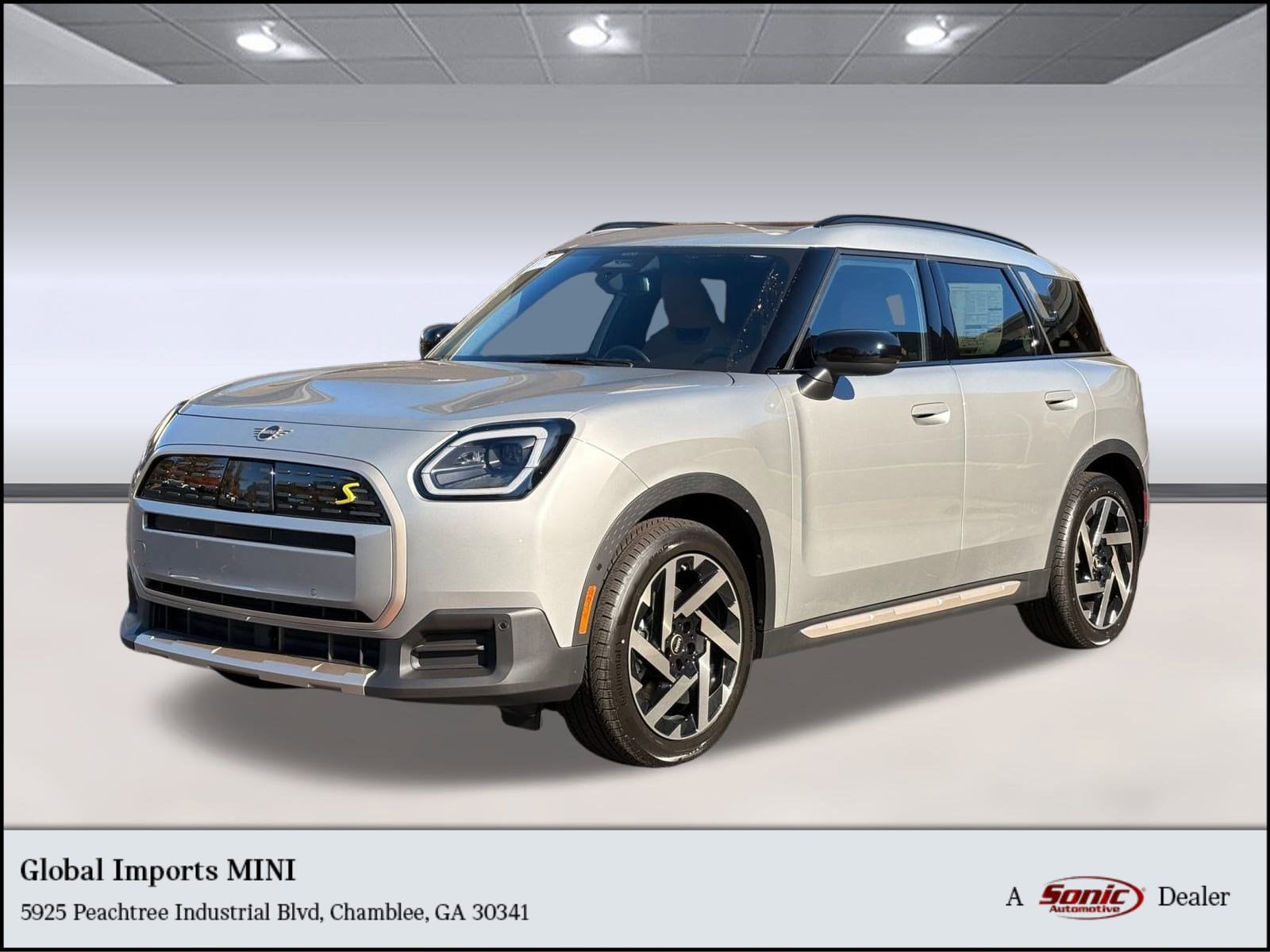 2025 MINI Countryman SE's photo