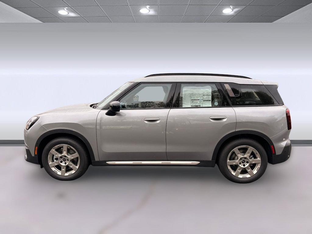 New 2025 MINI Countryman Signature Plus SUV