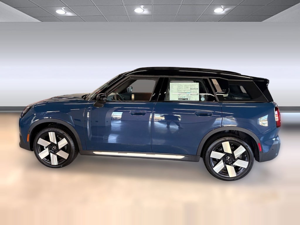 New 2026 MINI Countryman Signature Plus SUV
