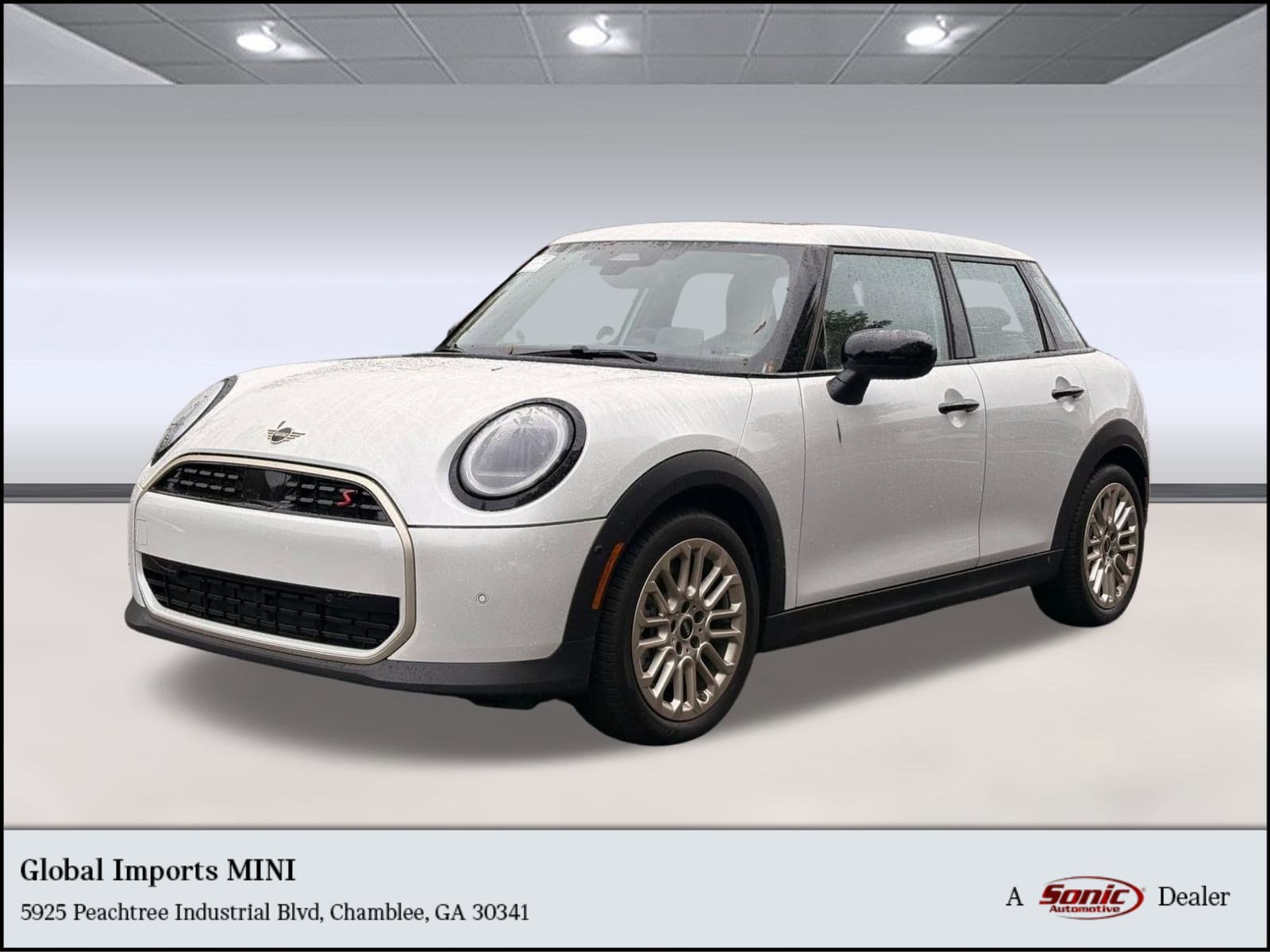 2025 MINI Hardtop 4 Door S's photo