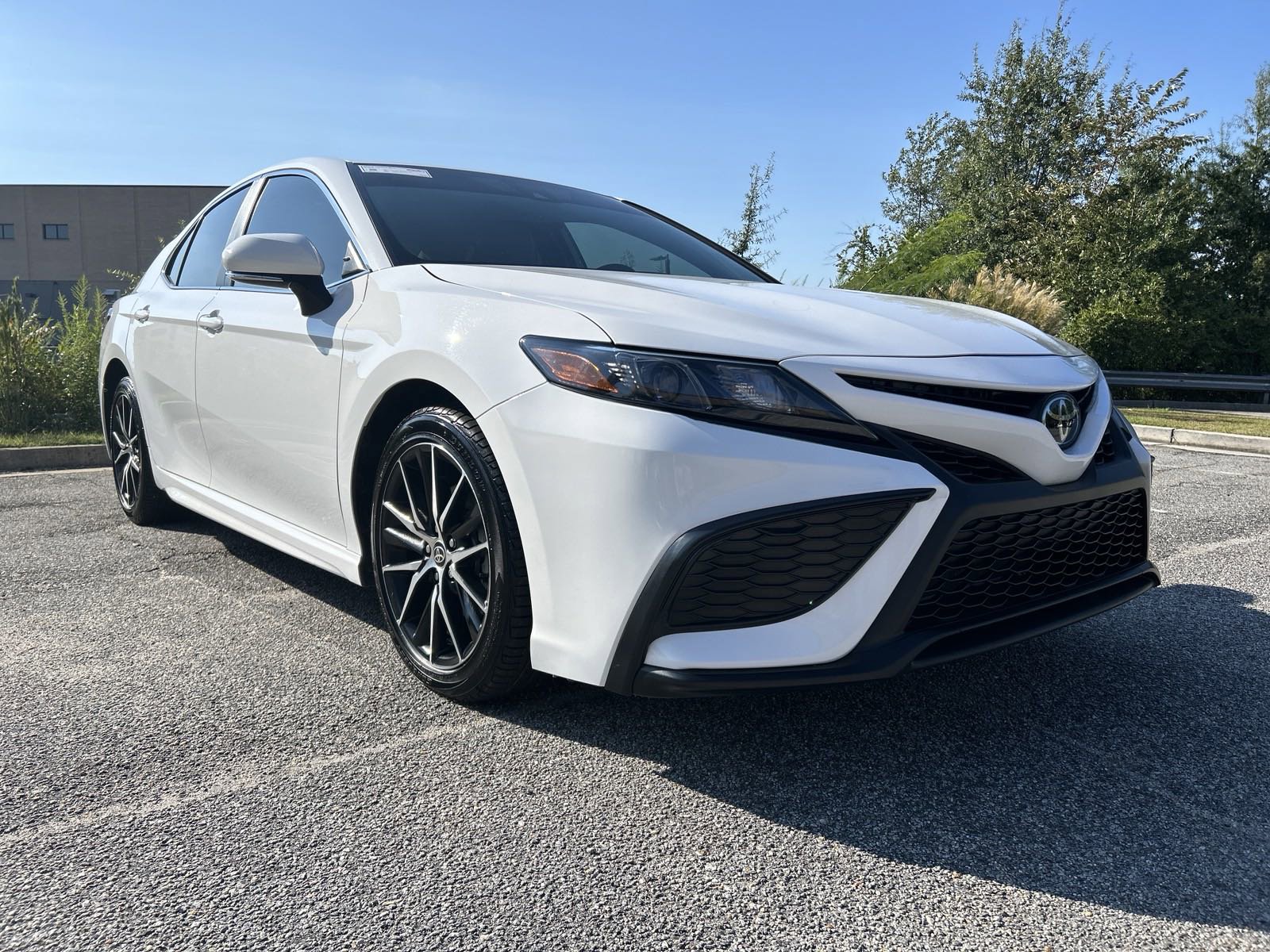 Used 2024 Toyota Camry SE with VIN 4T1T11AK7RU843100 for sale in Chamblee, GA