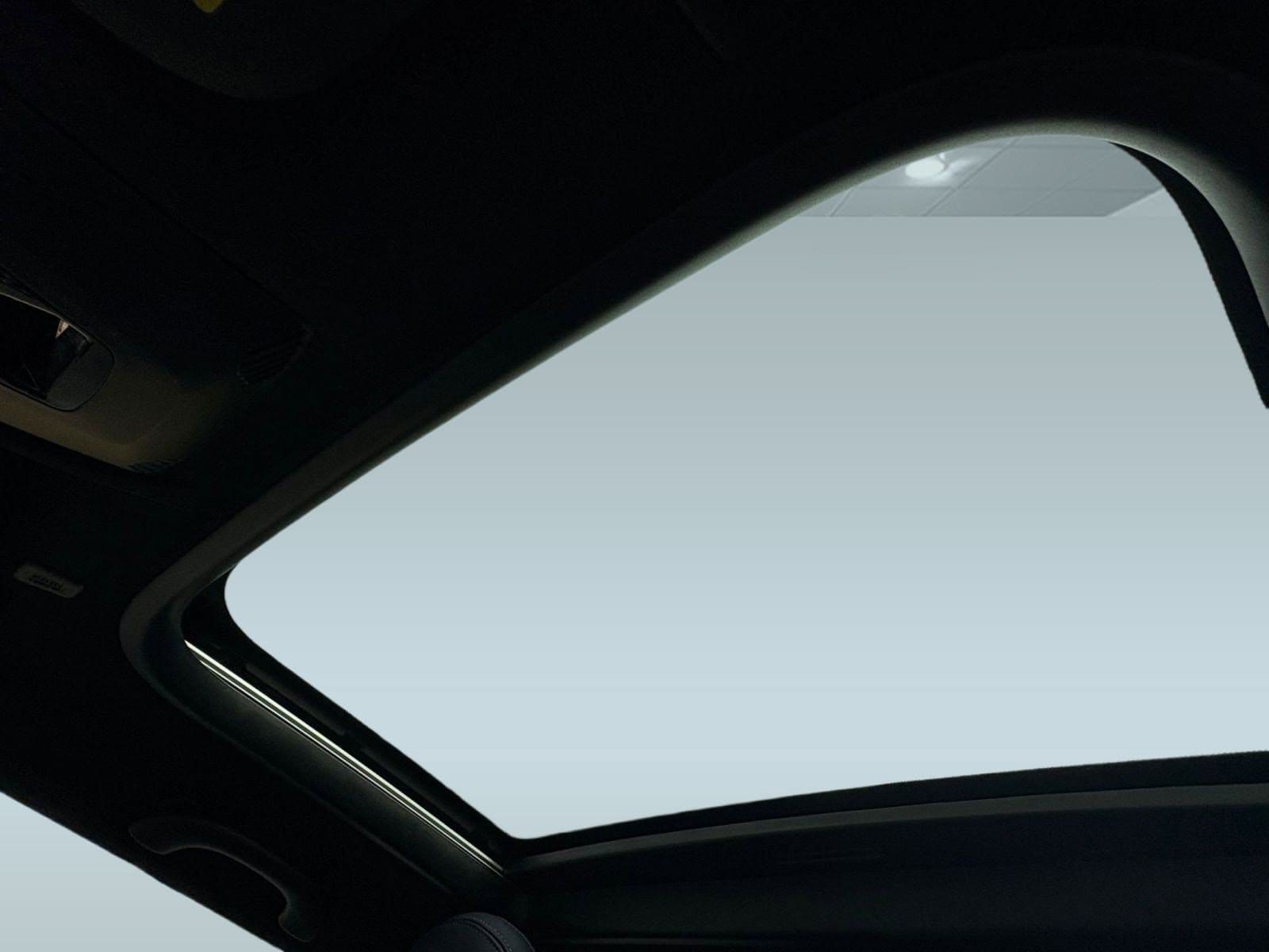 2026 MINI Hardtop 2 Door - Photo 14