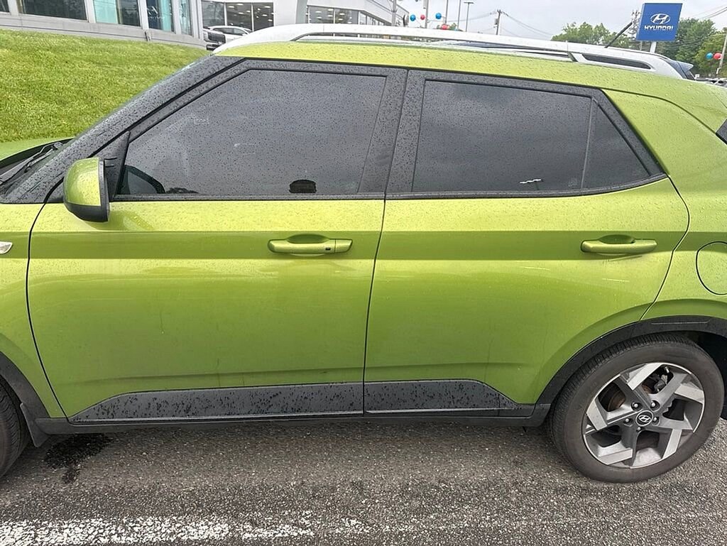 Used 2024 Hyundai Venue SEL SEL IVT