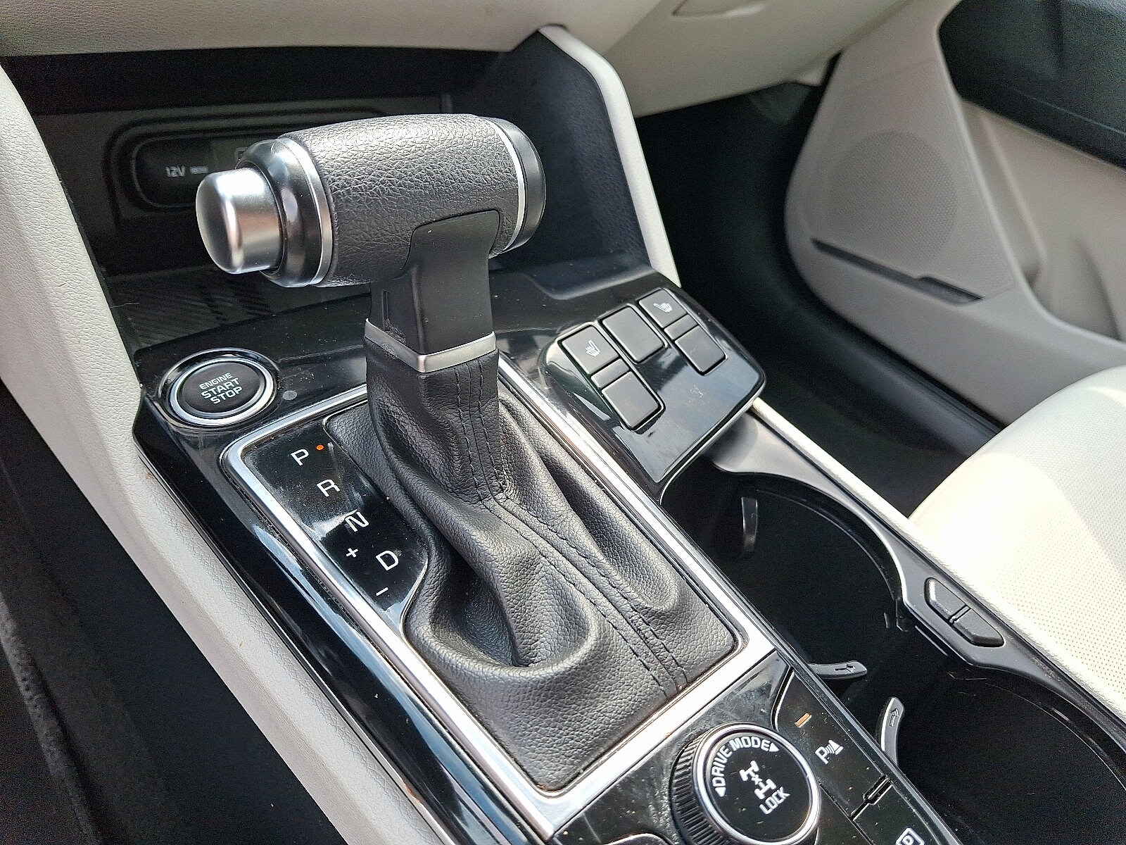 2024 Kia Sportage EX - Photo 15