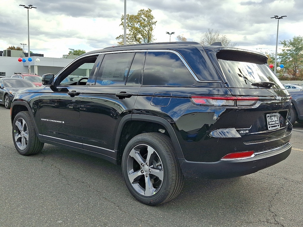 New 2025 Jeep Grand Cherokee LIMITED 4X4 Sport Utility