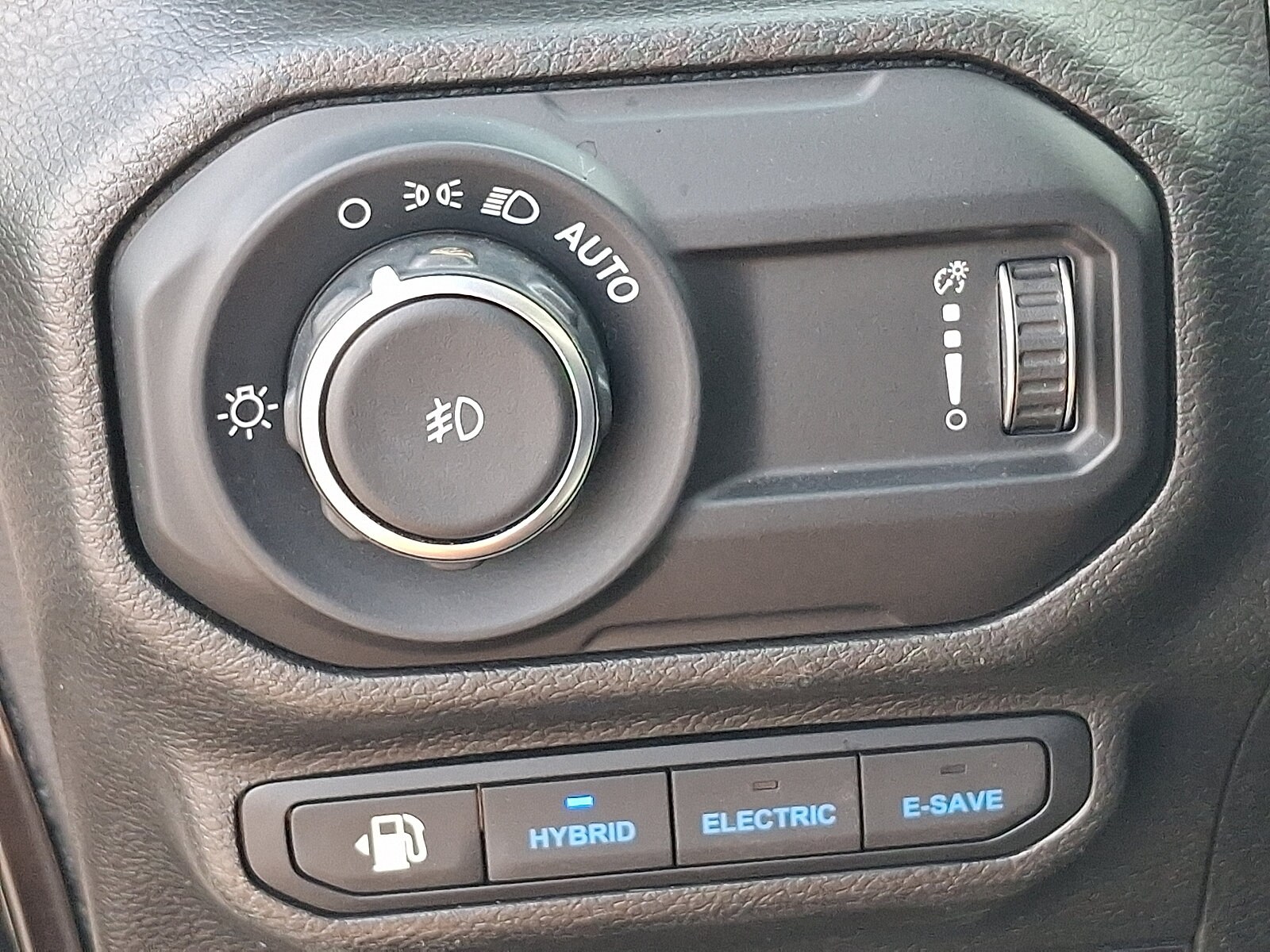 2023 Jeep Wrangler 4xe Sahara 4XE - Photo 25