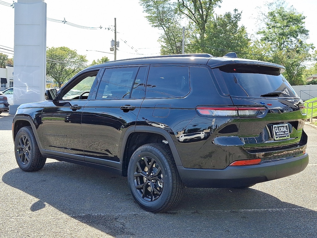 New 2025 Jeep Grand Cherokee L ALTITUDE X 4X4 Sport Utility