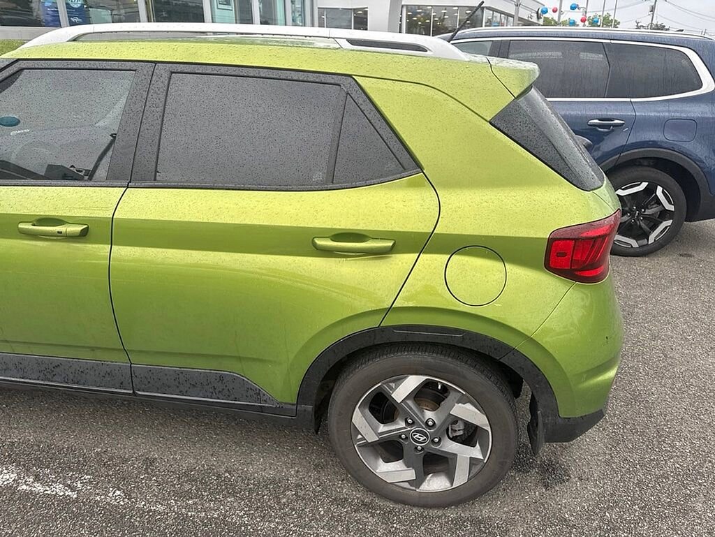 Used 2024 Hyundai Venue SEL SEL IVT