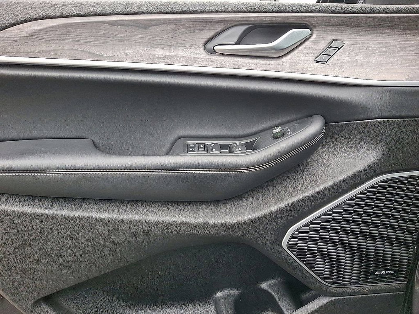 2022 Jeep Grand Cherokee L Limited - Photo 13