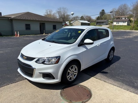 2020 Chevrolet Sonic FWD Hatchback 1FL 5-Door Hatchback 2020 Chevrolet Sonic FWD Hatchback 1FL 5-Door Hatchback