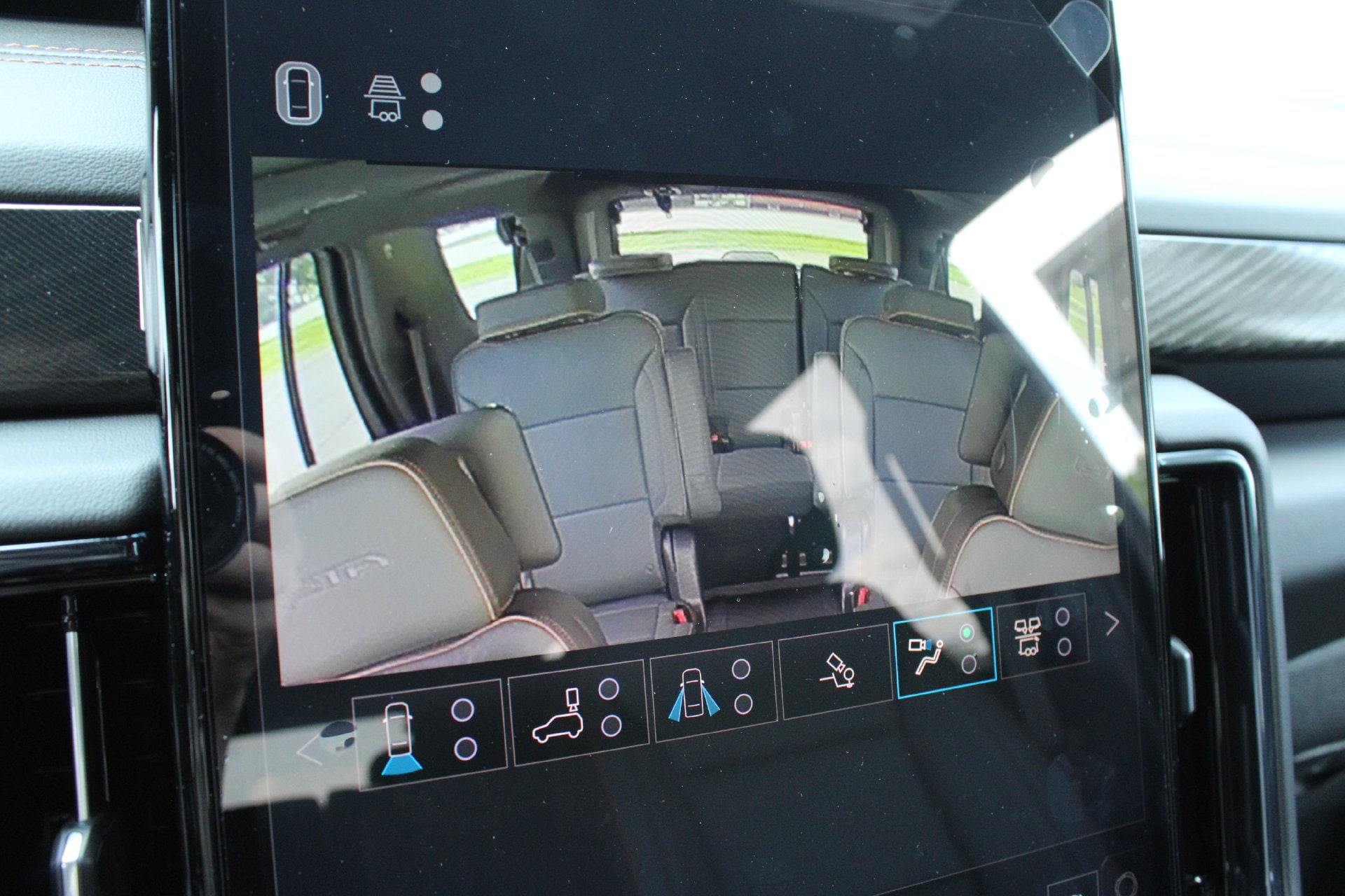 2026 GMC Yukon AT4 - Photo 47