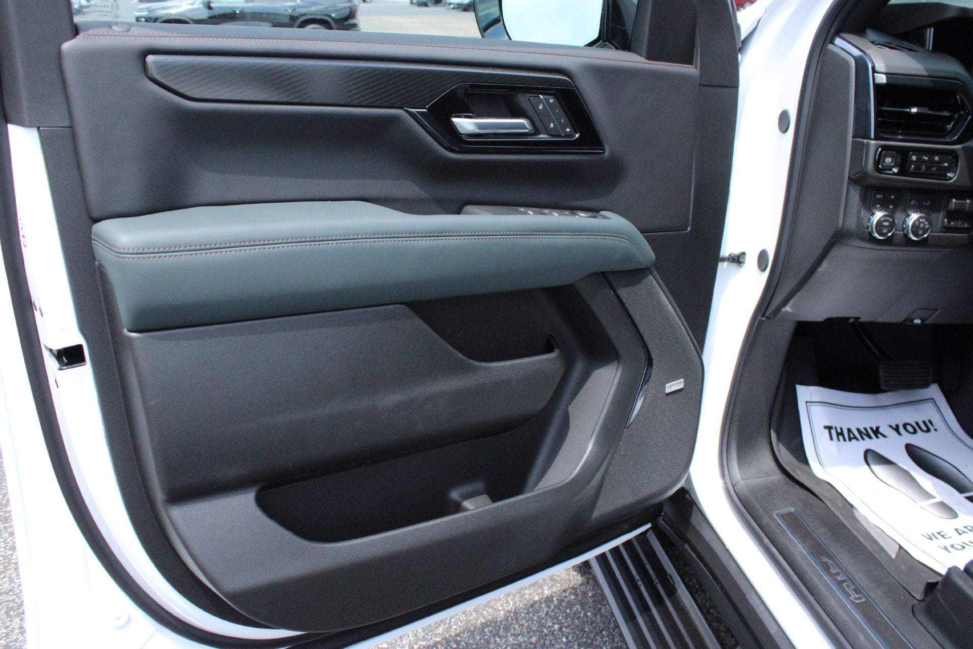 2026 GMC Yukon AT4 - Photo 14