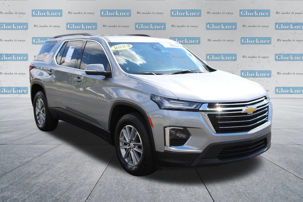 Used 2023 Chevrolet Traverse LT Cloth SUV