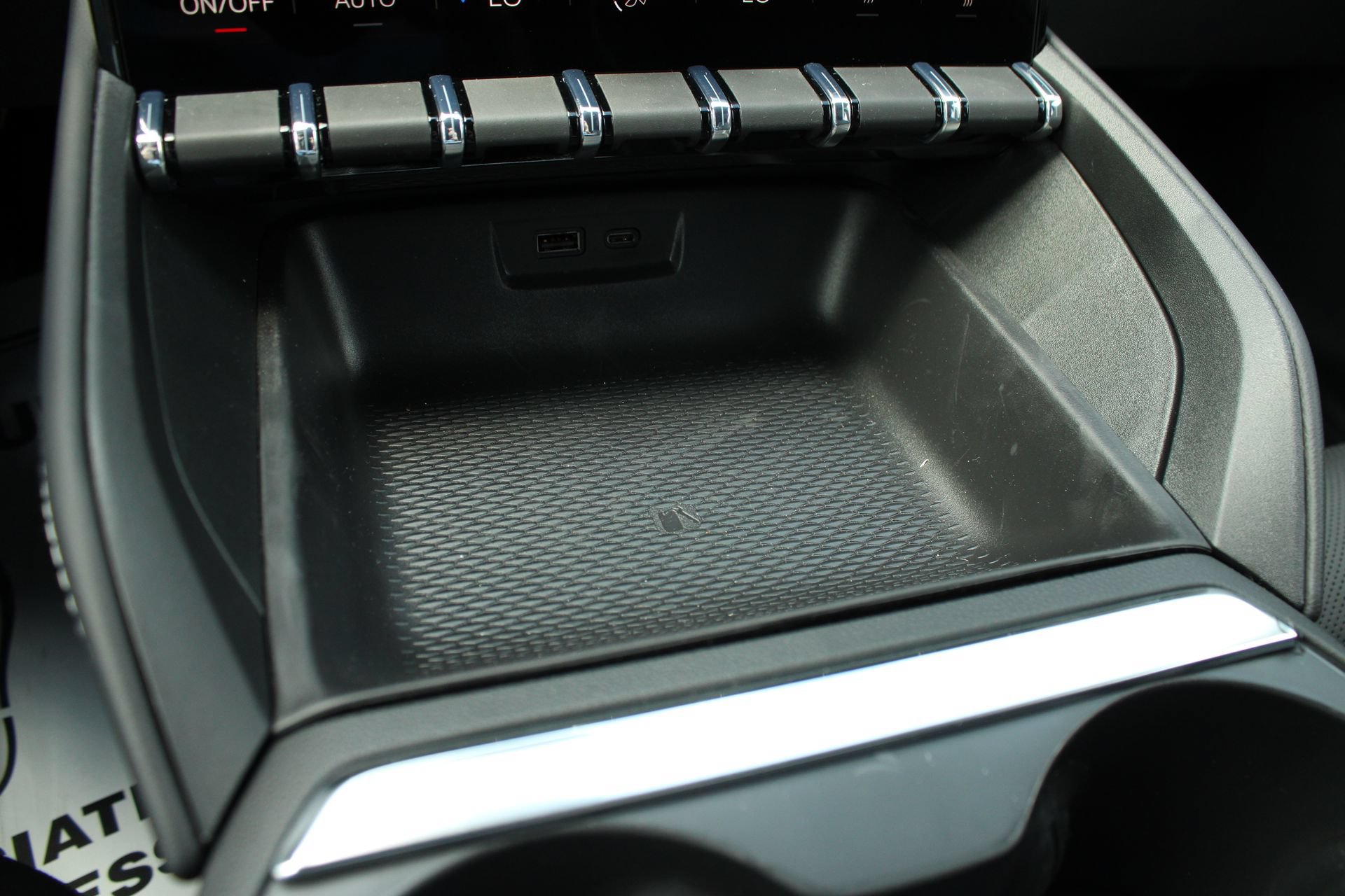 2027 GMC Terrain Denali - Photo 42