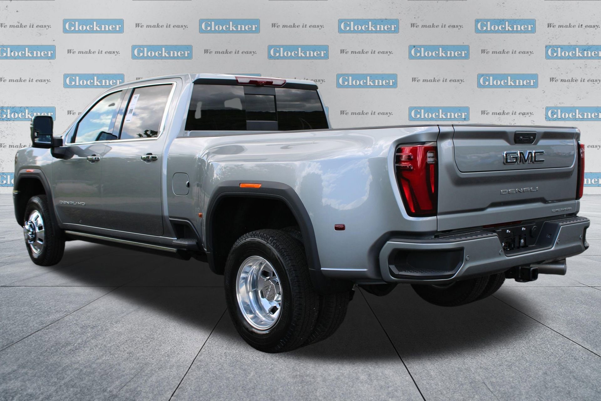 2026 GMC Sierra 3500HD Denali Ultimate - Photo 8