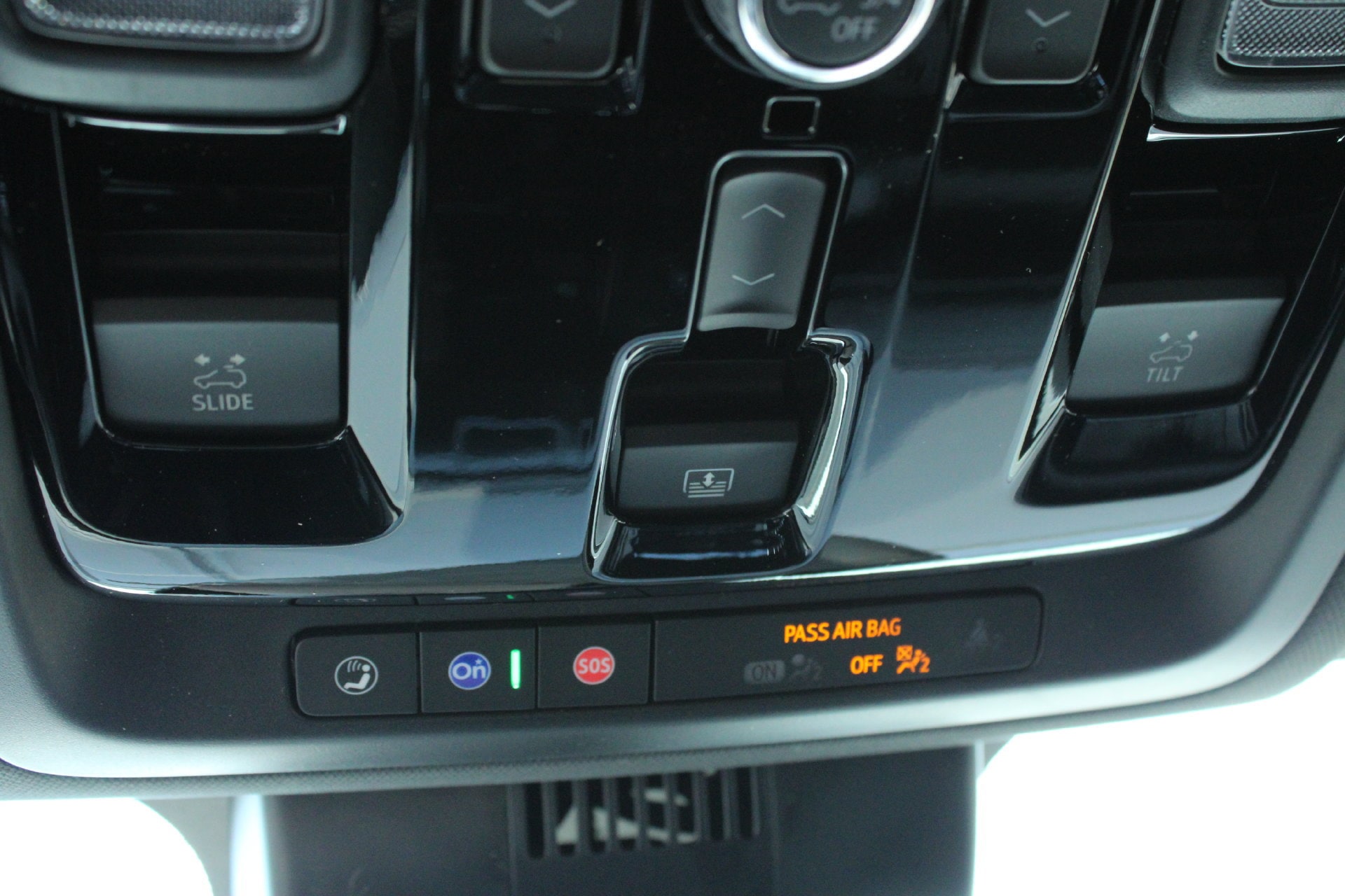 2026 GMC Yukon AT4 - Photo 53