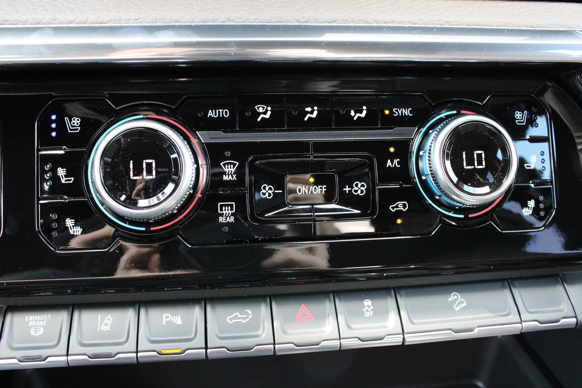 2026 GMC Sierra 2500HD Denali - Photo 45