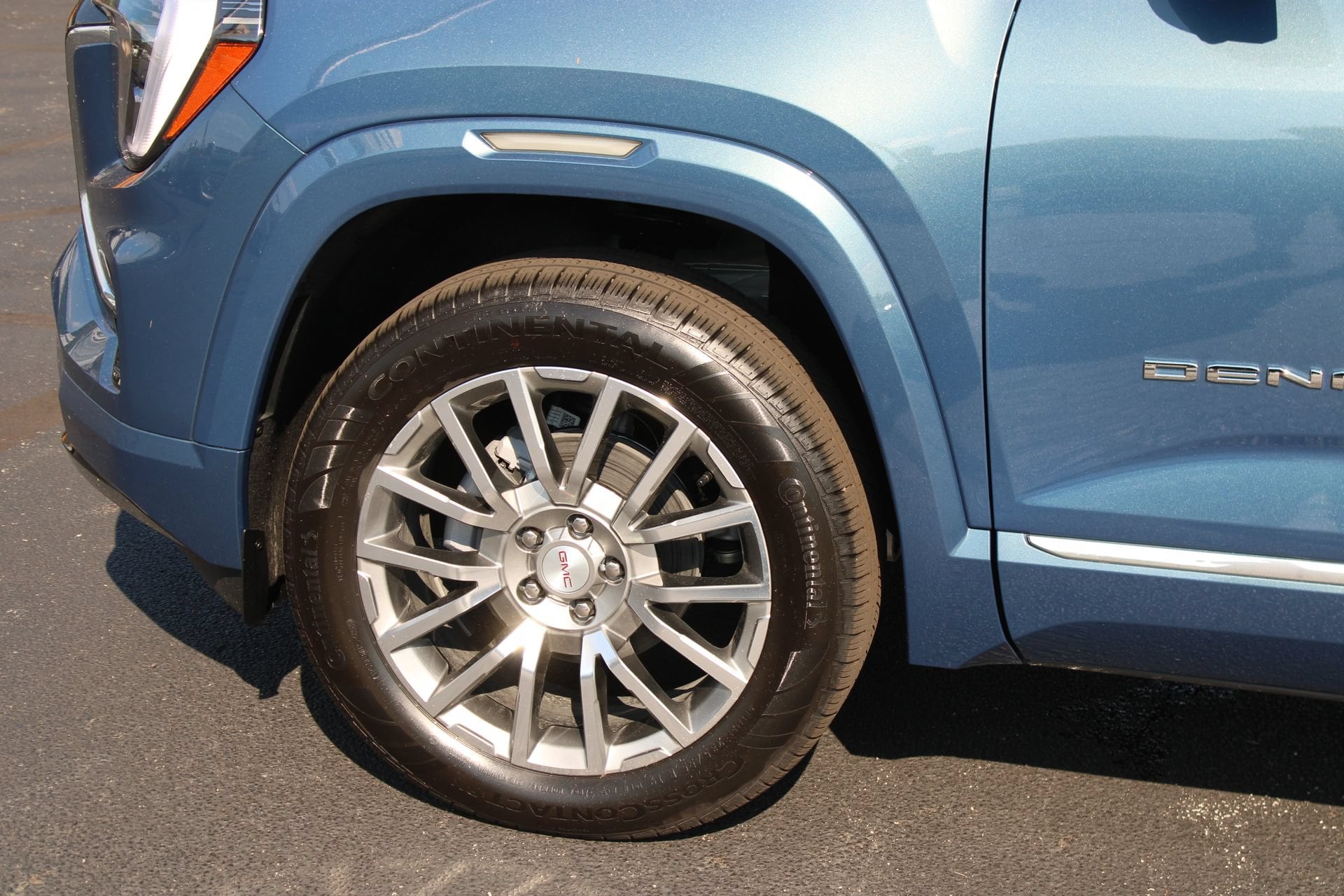 2027 GMC Terrain Denali - Photo 11