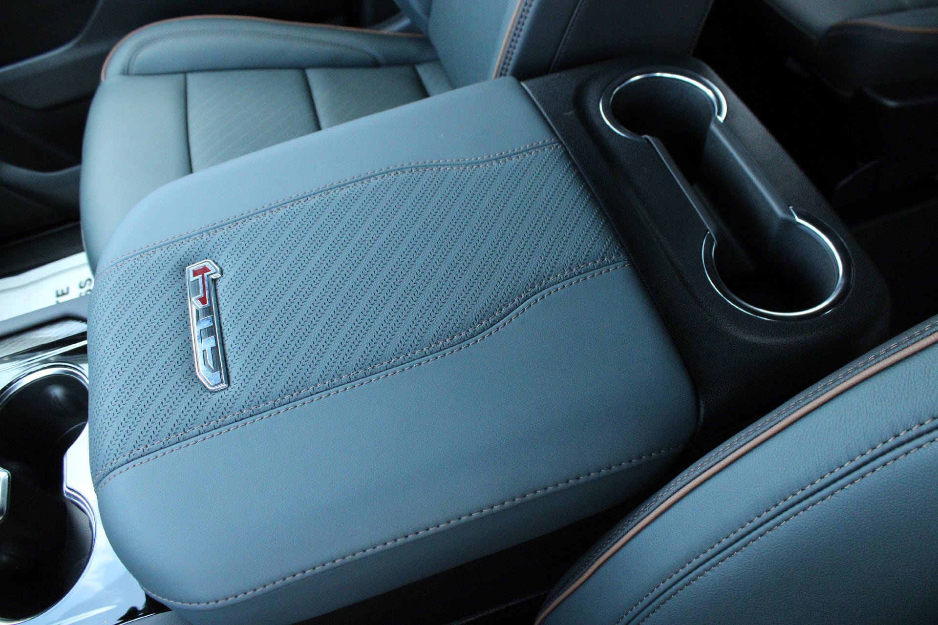 2026 GMC Yukon AT4 - Photo 51