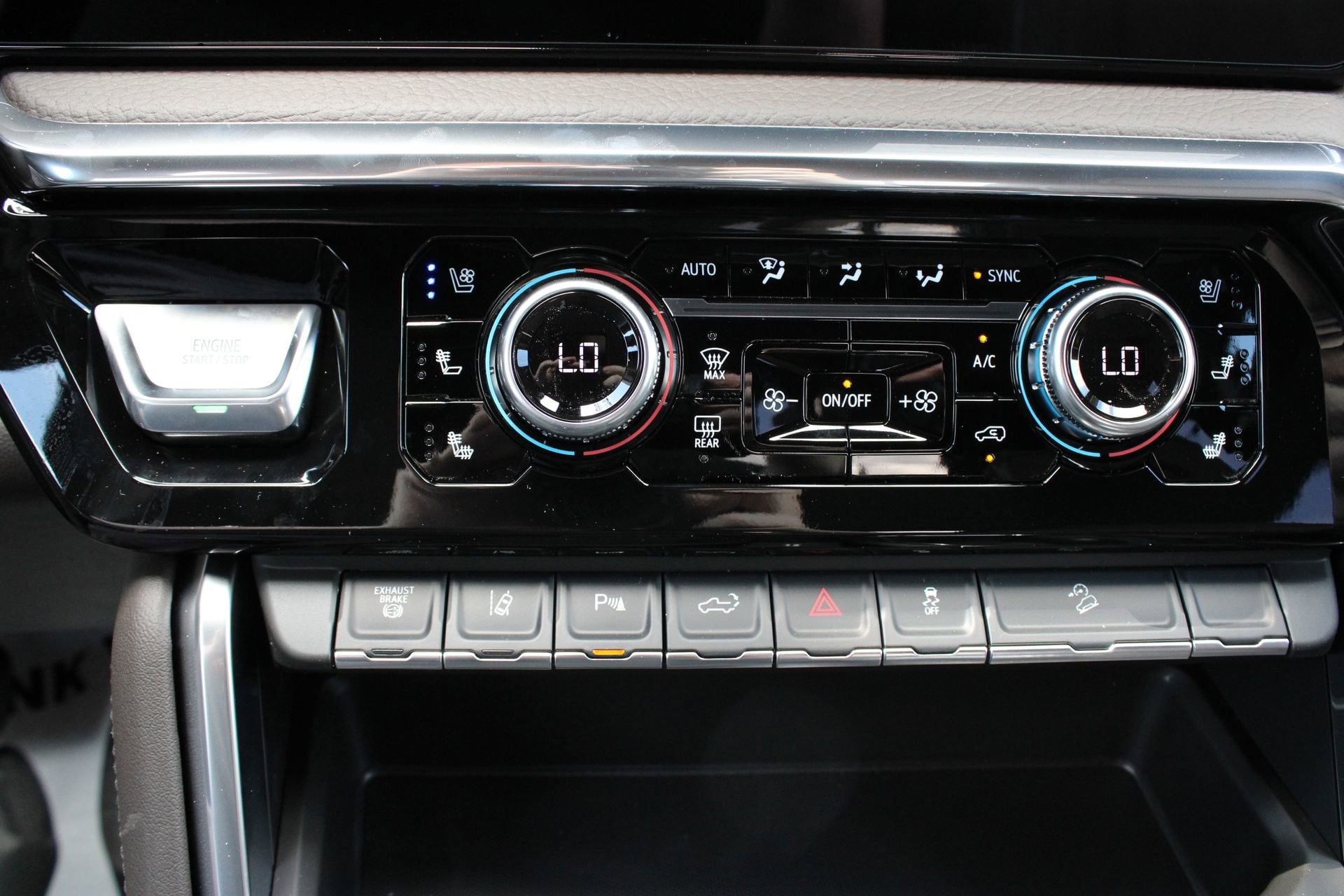 2026 GMC Sierra 2500HD Denali - Photo 44