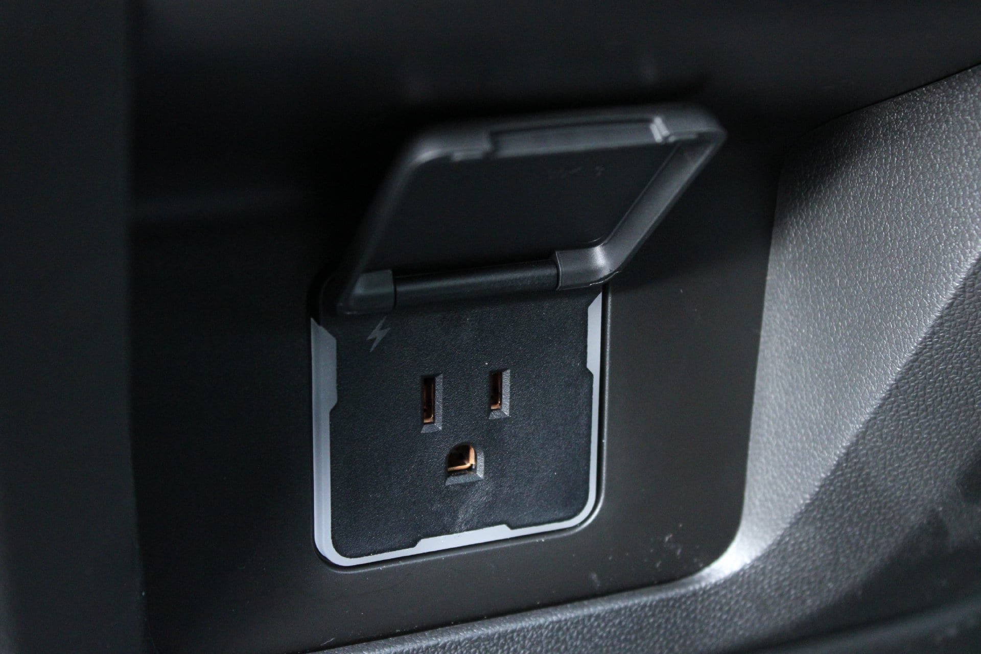 2026 GMC Yukon AT4 - Photo 21