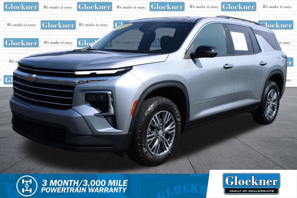 Used 2024 Chevrolet Traverse LT SUV