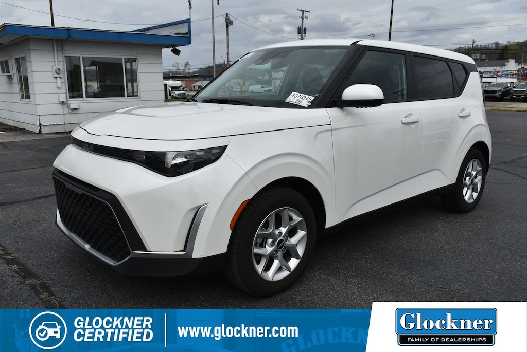 Used 2025 Kia Soul LX Hatchback