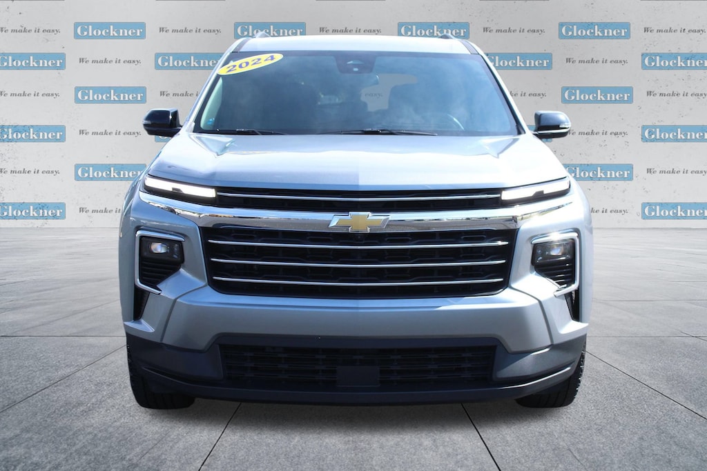 Used 2024 Chevrolet Traverse LT SUV