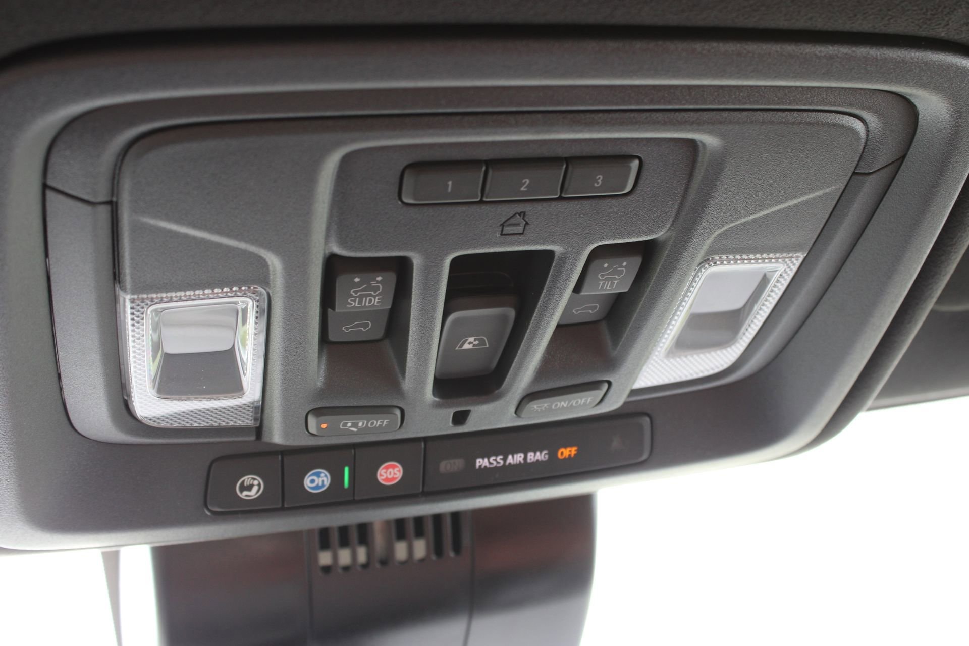 2026 GMC Sierra 3500HD Denali Ultimate - Photo 14